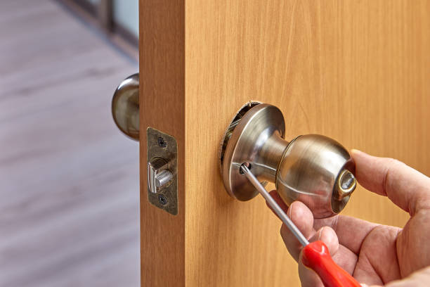 DEADBOLT INSTALLATION​ SERVICE